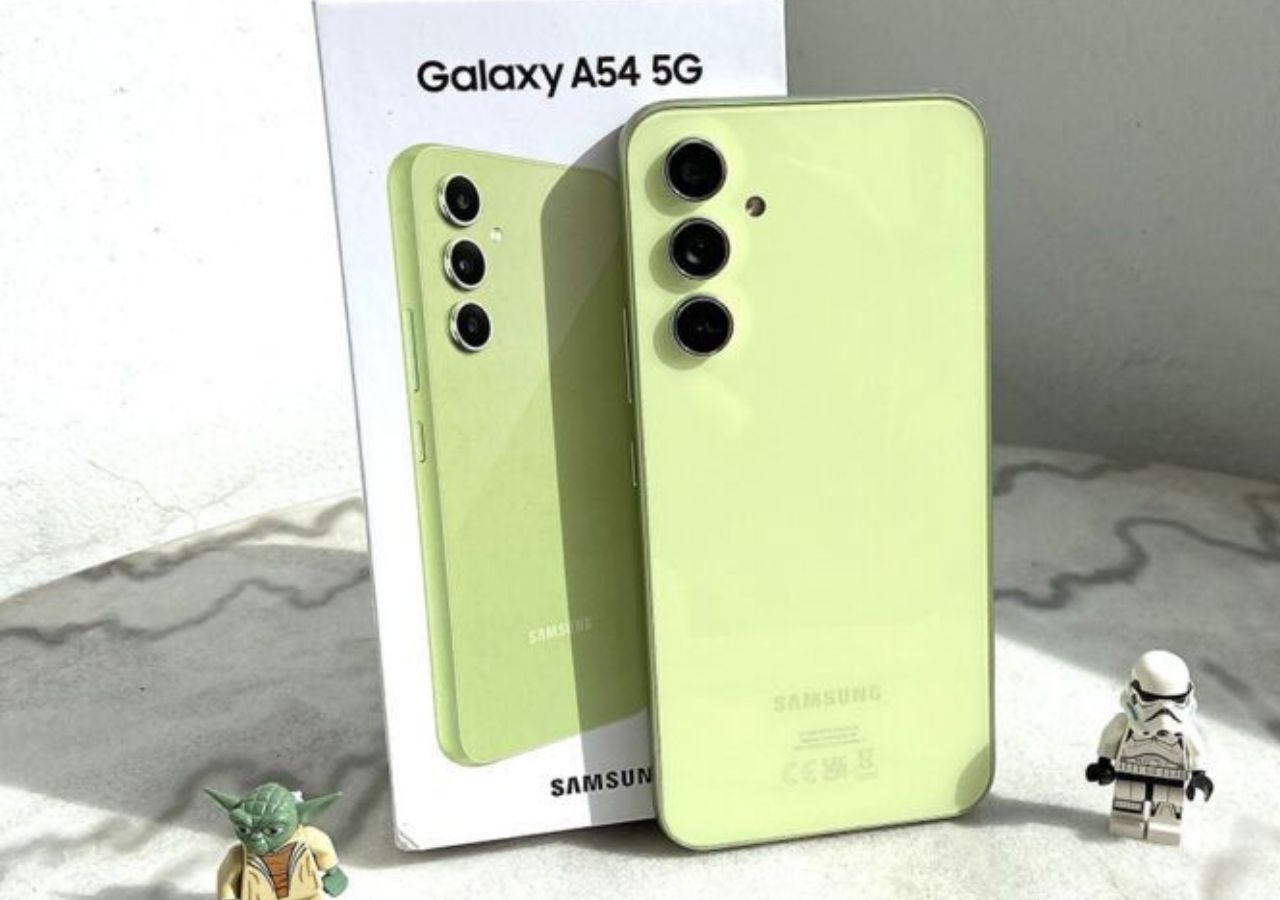 Samsung Galaxy M15 5G Battery...