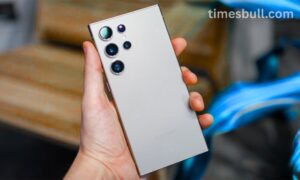 Amazon Sale: Samsung Galaxy S25 Ultra Price Cut At 25,000 Discount with Premium Camera Experience