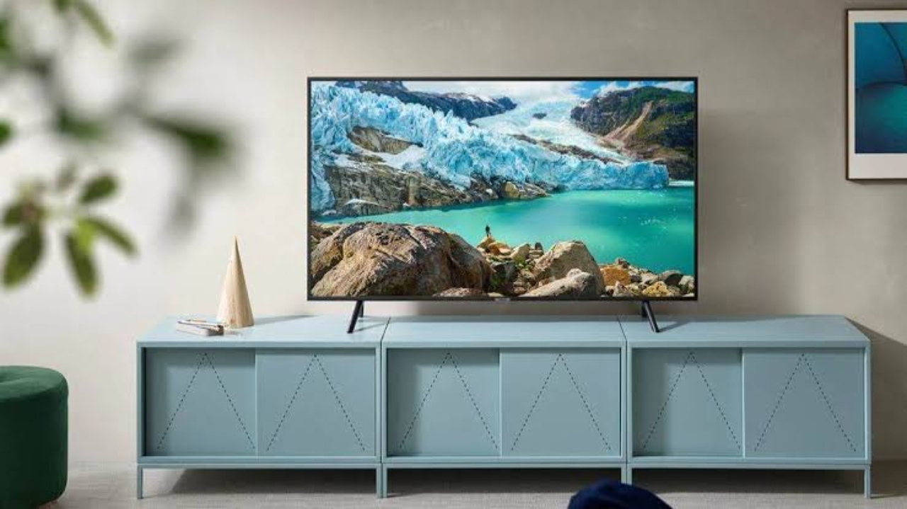 Best Smart TV Under Rs...