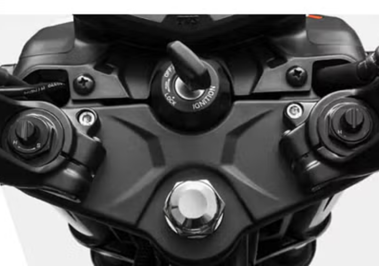 TVS Apache RTR 200 2025...