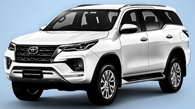 Toyota Fortuner Facelift 2025 Review : Off-Road Performance, Mileage & Comfort Upgrades