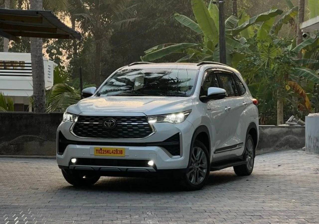 Toyota Innova Hycross 2