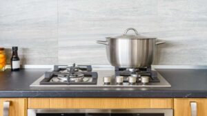 Vastu Tips: Place Your Gas Stove Here to End Money Problem