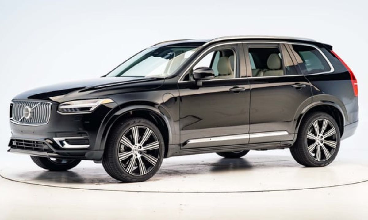Volvo XC90 2025