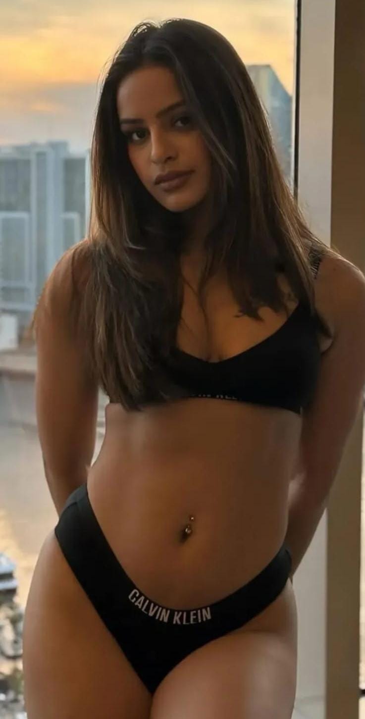 Ankita Glamorous & Boldest Bikini...