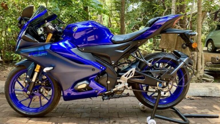 Yamaha R15 V4: Powerful Engine with Sporty Look and Strong Features