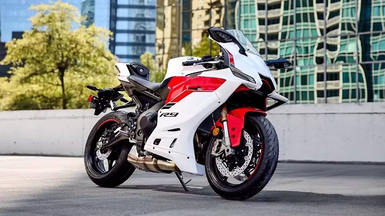 2025 Yamaha YZF-R9: The New...