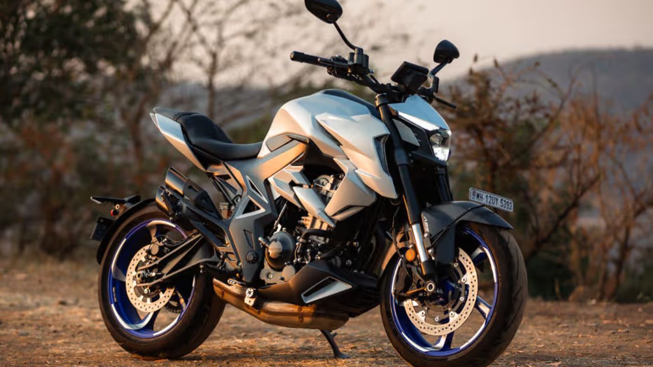 Zontes 350R: India’s Sporty Naked...
