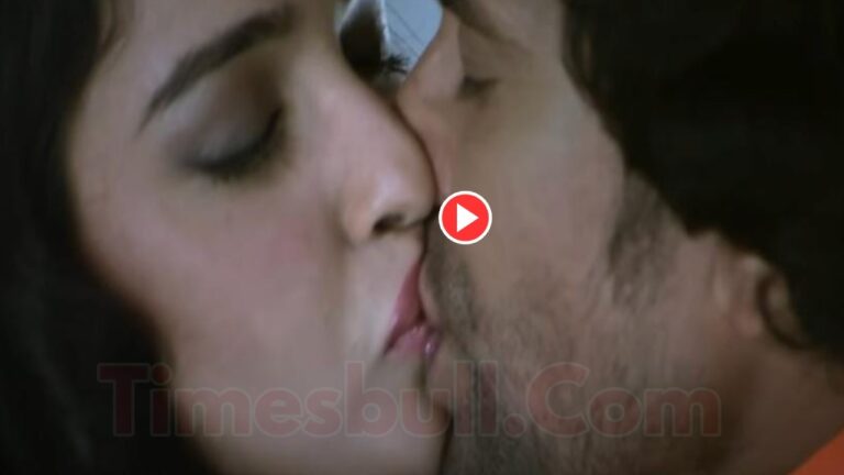 Nirahua-Aamrapali Dubey Bold Liplock Kiss Goes Viral, Fans Says ‘Othlaliya Chikhe Da’ Video Trends Everywhere