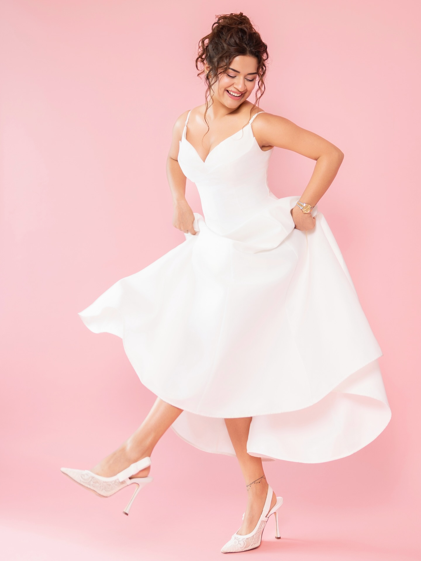 Avneet Kaur Latest Photoshoot –...