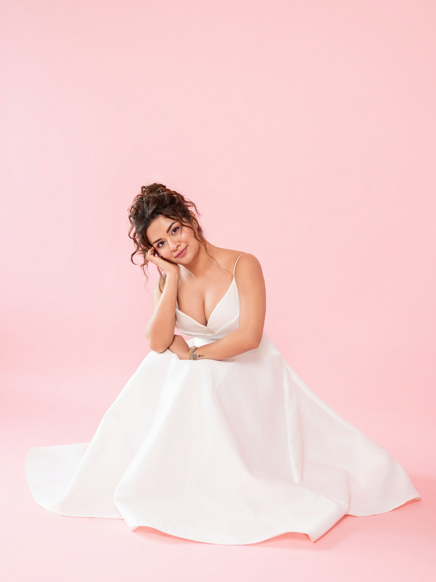 Avneet Kaur Latest Photoshoot –...