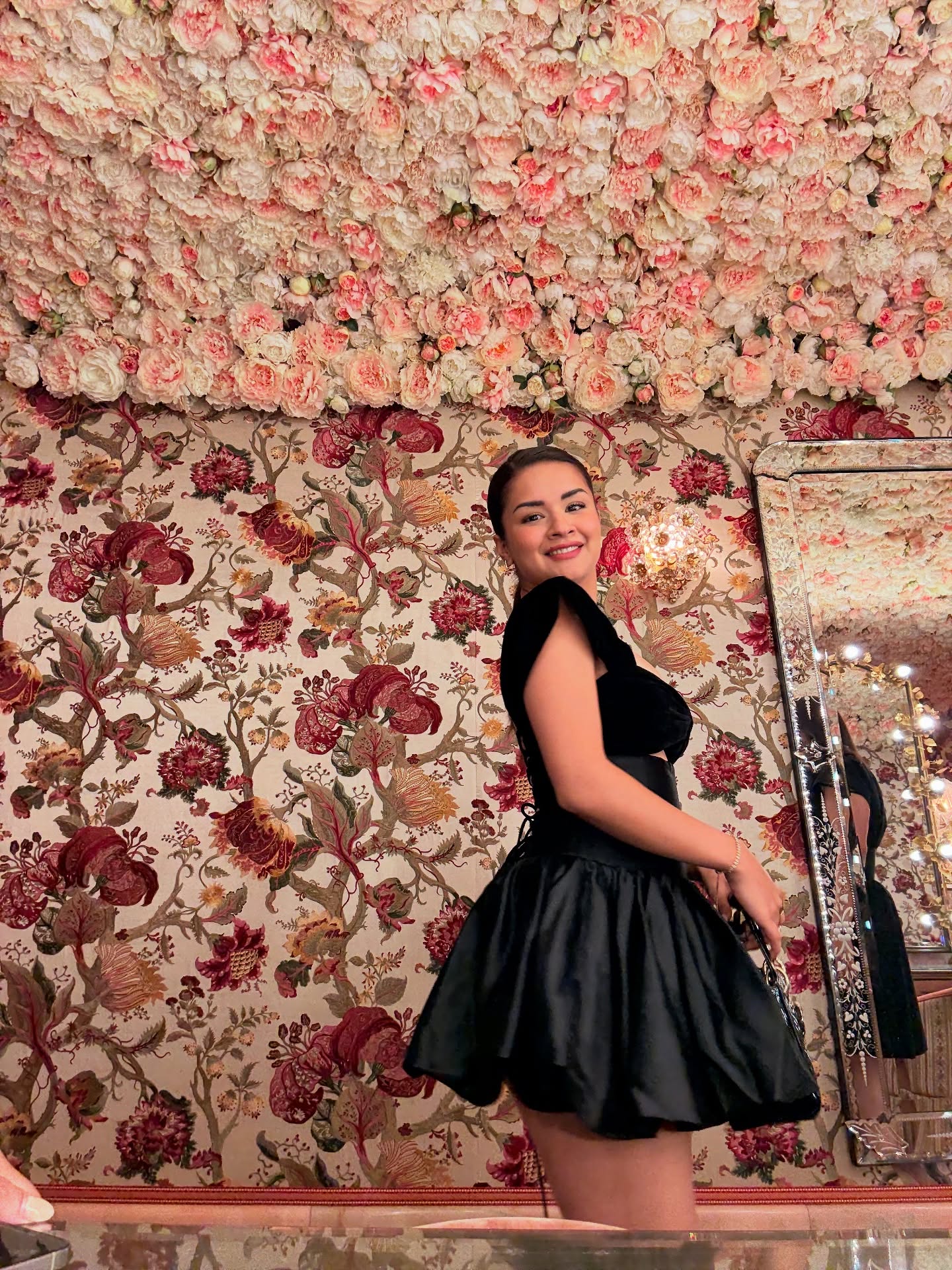 Avneet Kaur Photos – Actress...