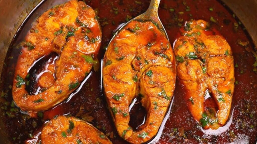 Must Try Spicy & Delicious Bihari Style Perfect Rohu Fish Curry At Home, Note Desi Recipe