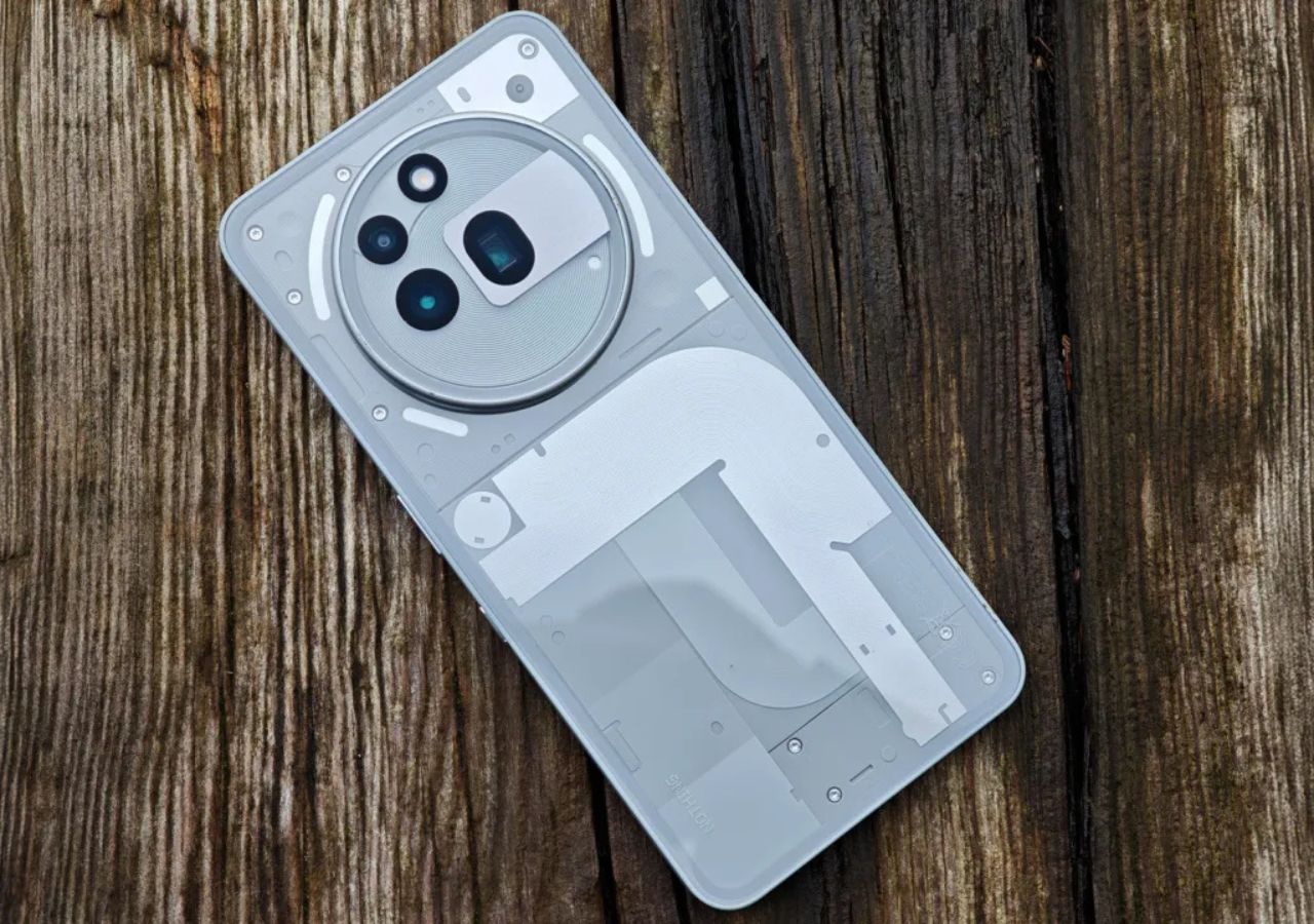 Unveiling the Nothing Phone (3a):...