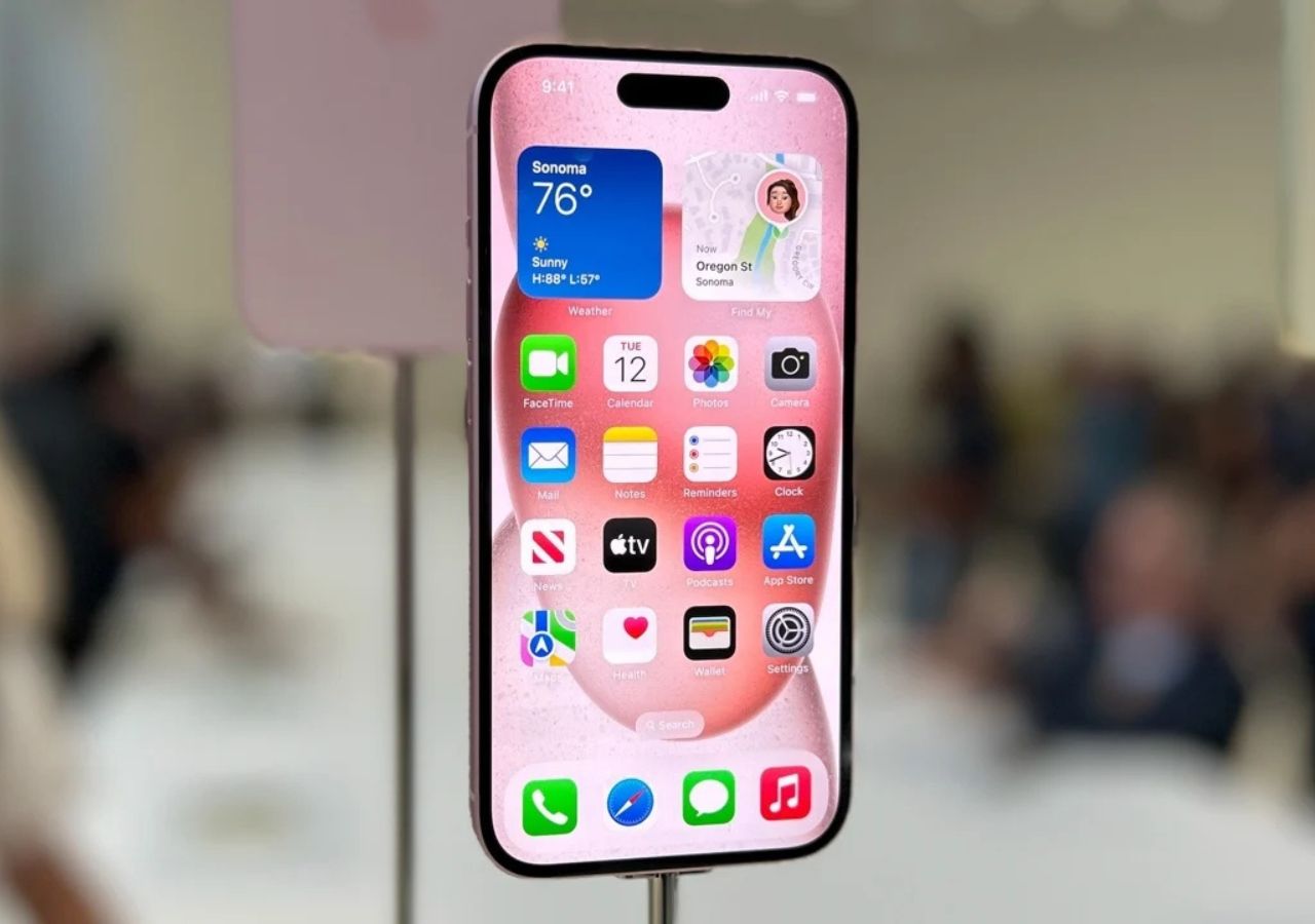 iPhone 15 Pro Max :...