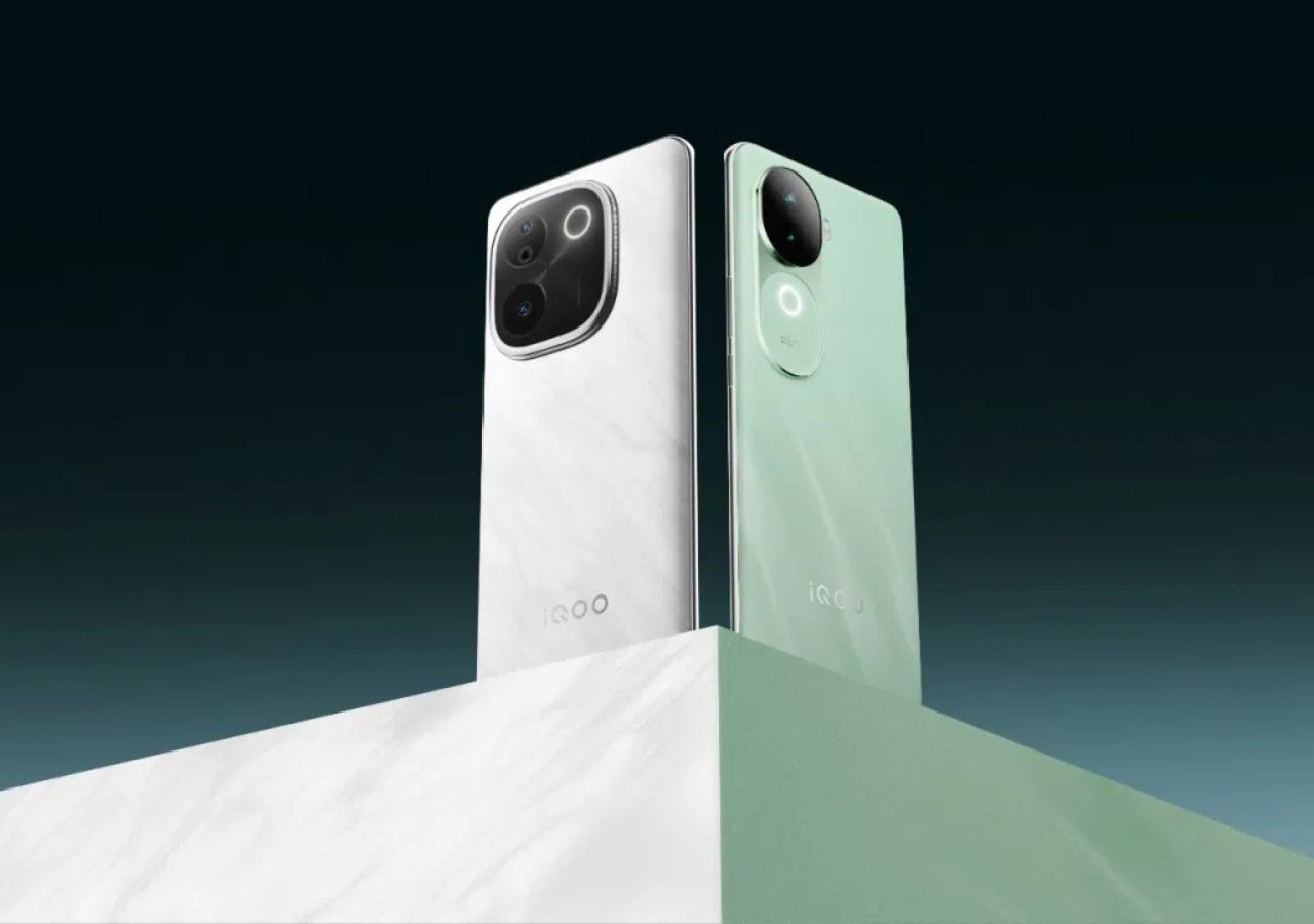 iQOO Z9s 5G : Redefining...