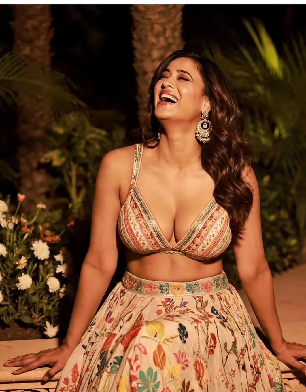 Shweta Tiwari’s Latest Instagram Photos:...