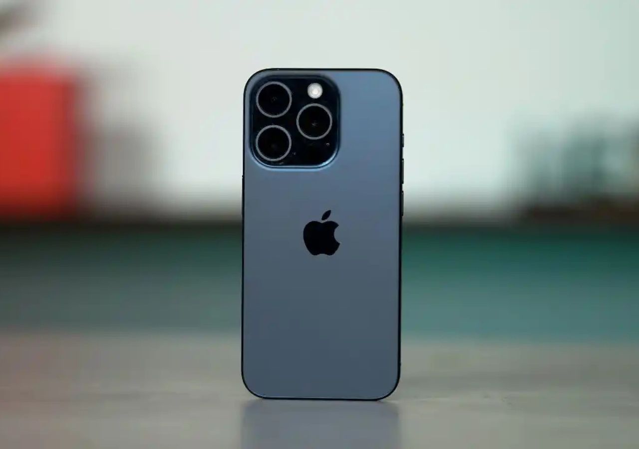 iPhone 15 Review: A Major...