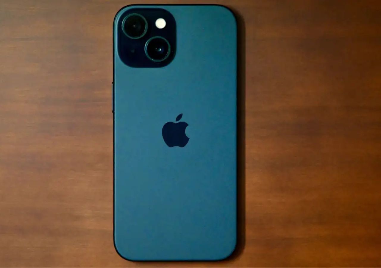 iPhone 15 Review: A Major...