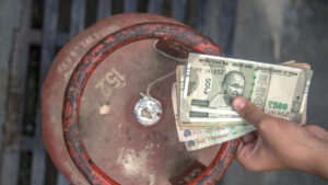 Free LPG cylinders for Holi and Diwali, CM announces  in Business category