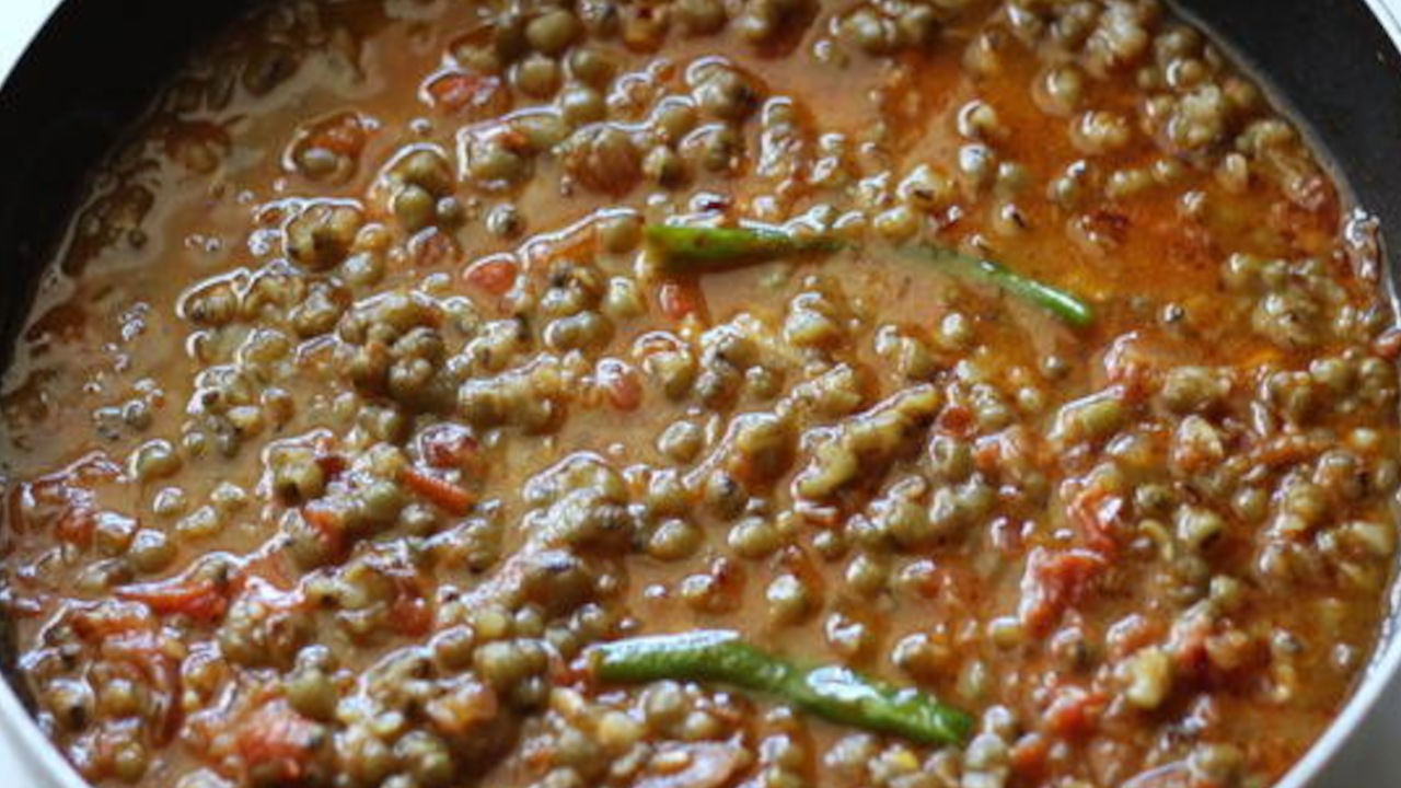 Cook Delicious Mughlai Dal with...