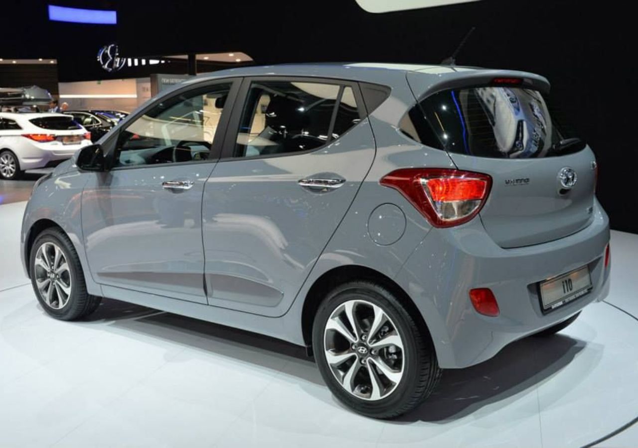 Hyundai Grand i10 Nios: A...