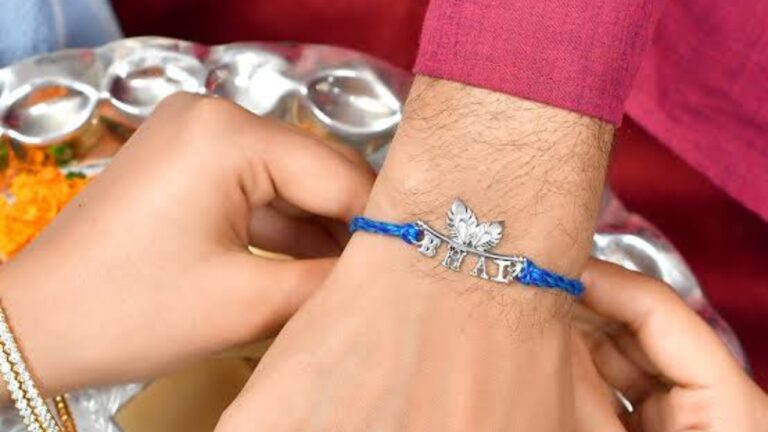 Amazon Sale 2025: Latest Silver Rakhi With Best Design for Brothers Upto 40% Off