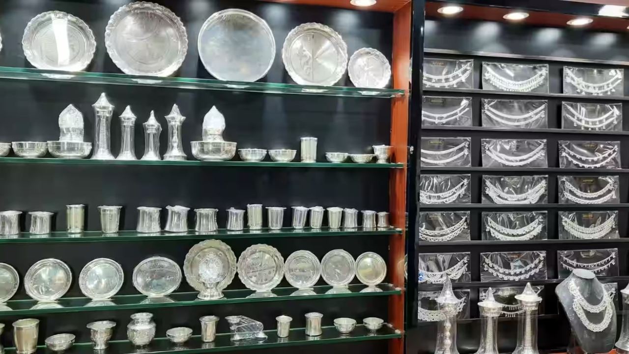 Silver Jewellery Rule- Fake