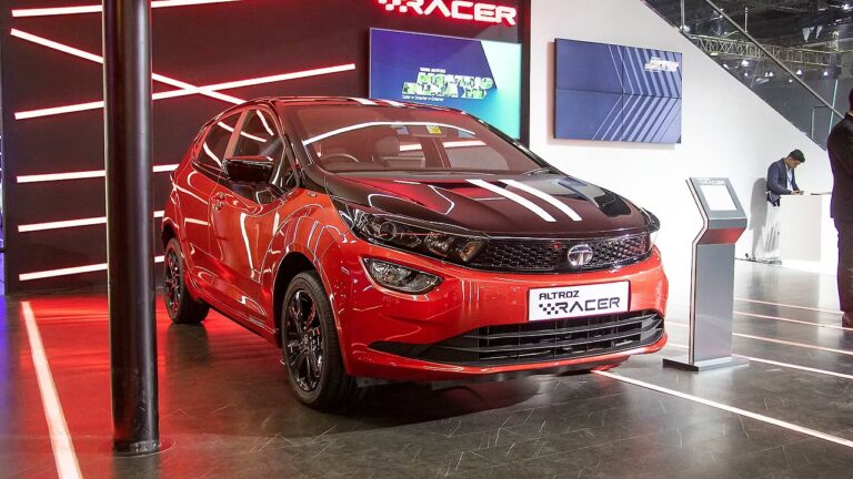 Tata Altroz 2025 Launched – New Features and Variants Explained