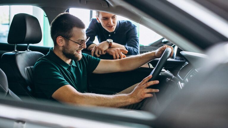 Best Guide of 2025: Essential tips for test driving a new car