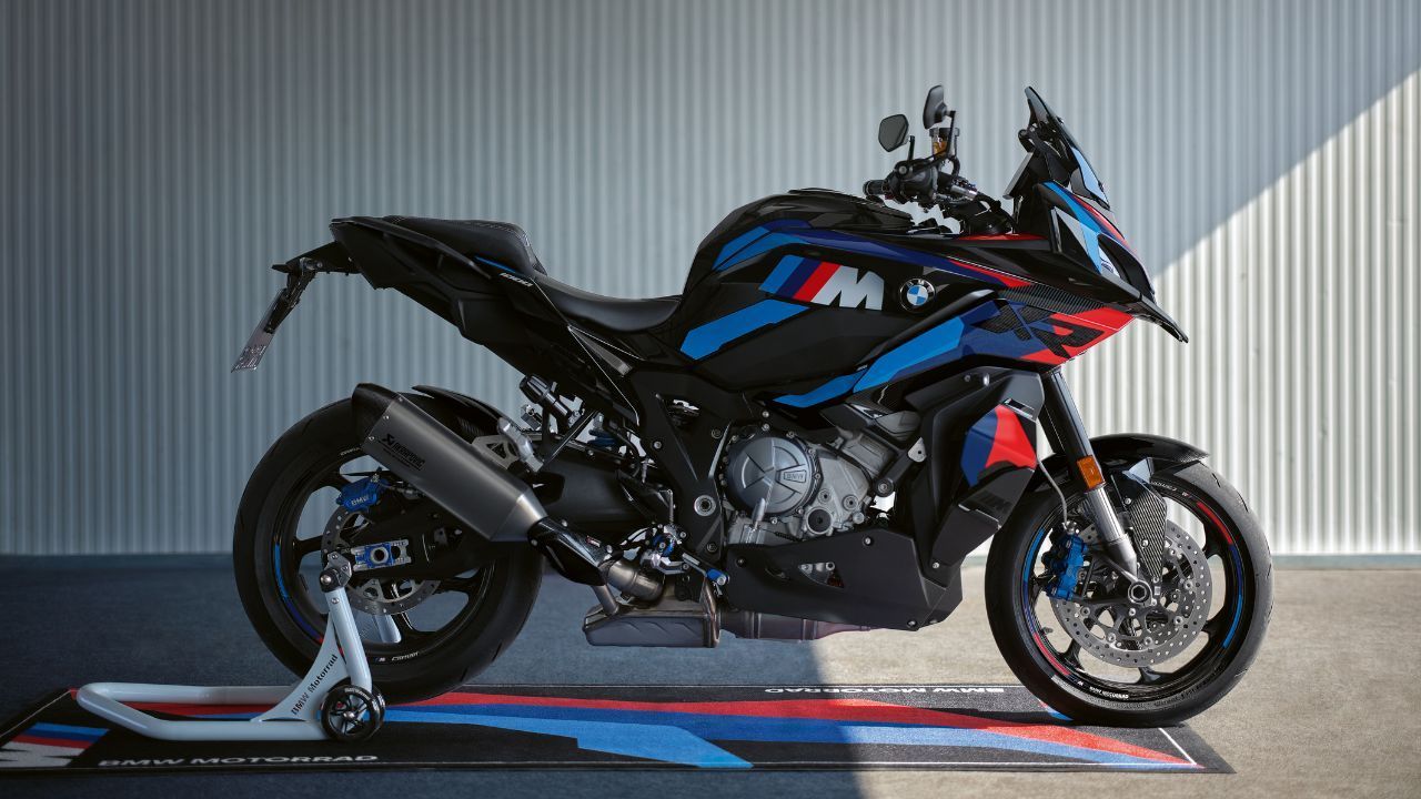 BMW M 1000 XR Competition 2