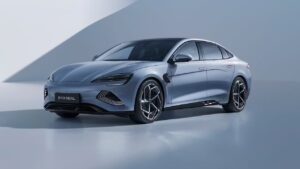 BYD Seal EV 2025 India Launch : Premium Electric Sedan with Long Range