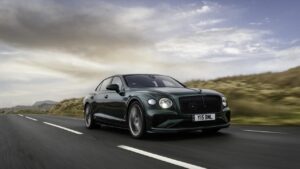 The Grand Tourer: A Deep Dive into the Bentley Flying Spur