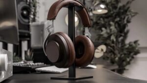 Best Noise Cancelling Headphones Under Rs 10,000 : Sony, JBL, boAt, Skullcandy And Sennheiser