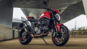Ducati Monster (1)