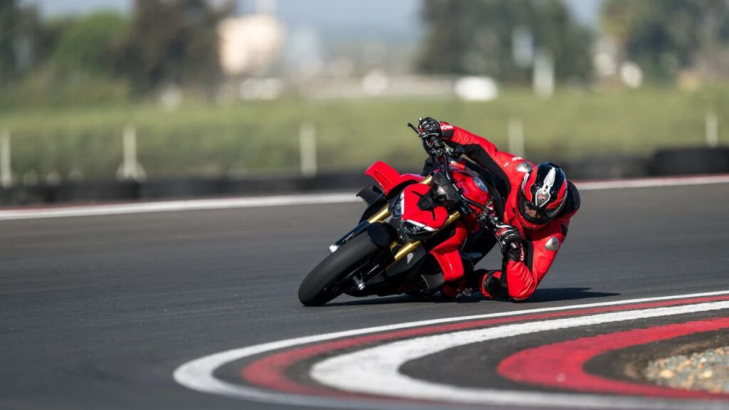 Ducati Streetfighter V4: The Uncrowned King of the Streets, Know Everything About This Naked Power