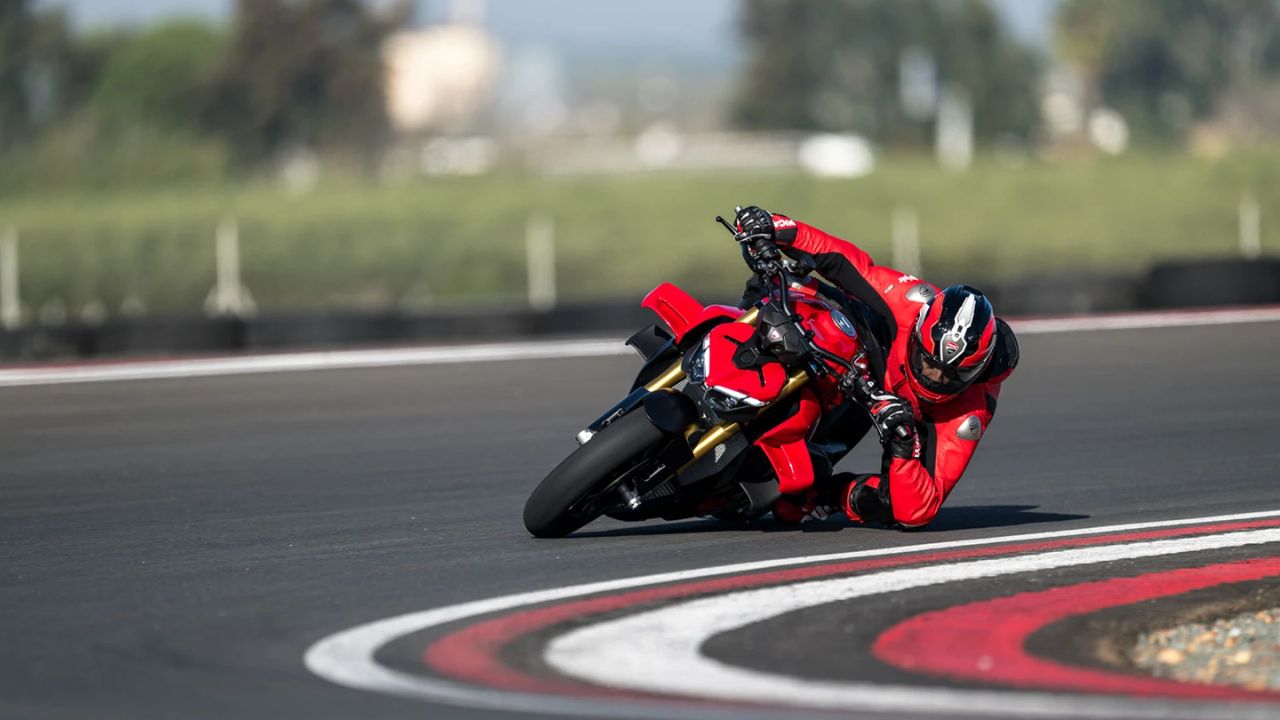Ducati Streetfighter V4: The