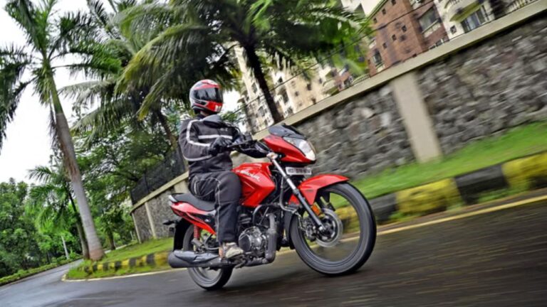 Hero Glamour: A 125cc bike with stunning design and great performance