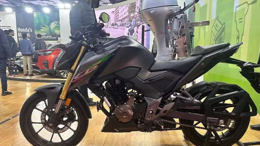 Honda CB300F Flex-Fuel: New bike with powerful performance and eco-friendly technology
