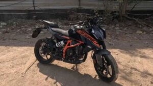 Ktm 390 Duke (1)