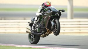 Kawasaki Ninja H2 (3)