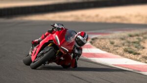 Kawasaki Ninja H2 (4)