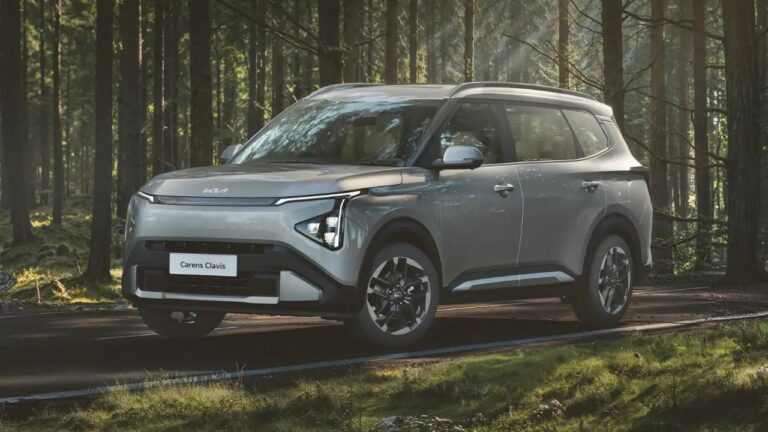 Kia Carens Clavis : The Rise of a New Challenger