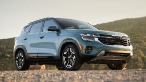 Maruti Victoris vs Kia Seltos : Fuel Efficiency, Safety, and Features Compared