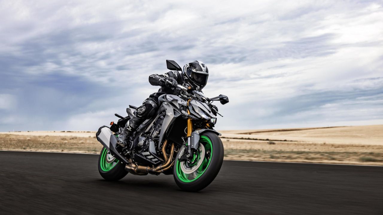 Kawasaki Z1100 SE: The Ultimate in Effortless Style, a Fearsome Predator on  the Road - Times Bull