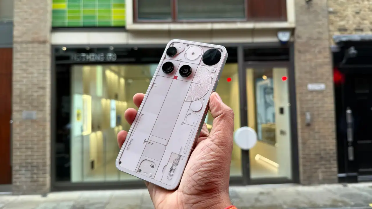 Nothing Phone 3 Review :...