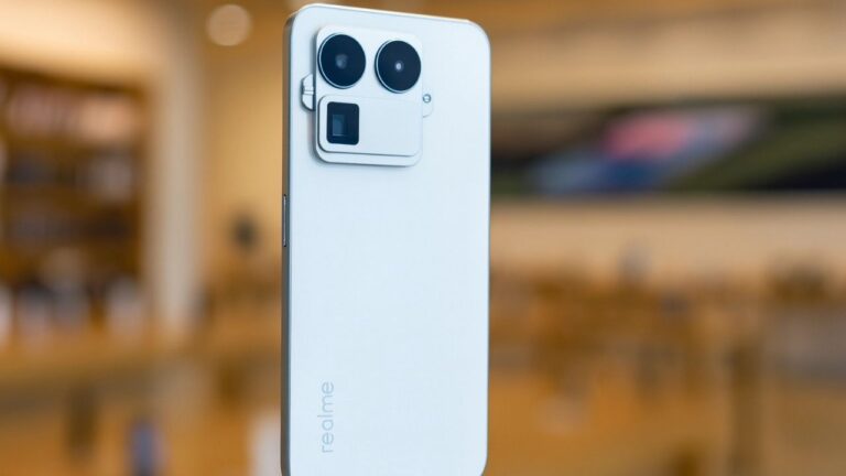 Realme GT 8 Pro Features Leaked: 200MP Camera, 7,000 mAh Battery & 120W Fast Charging, Check Price