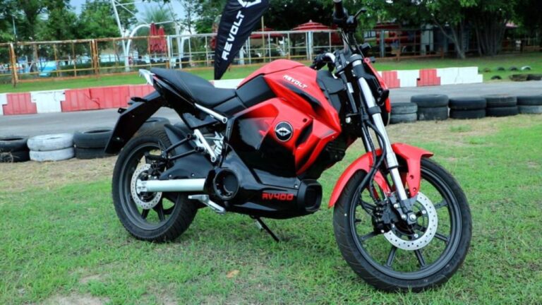 Revolt RV400: India’s first smart electric street bike with amazing looks and performance