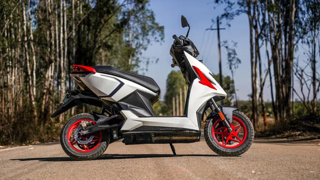 Simple Energy One: Electric scooter with strong range and speed