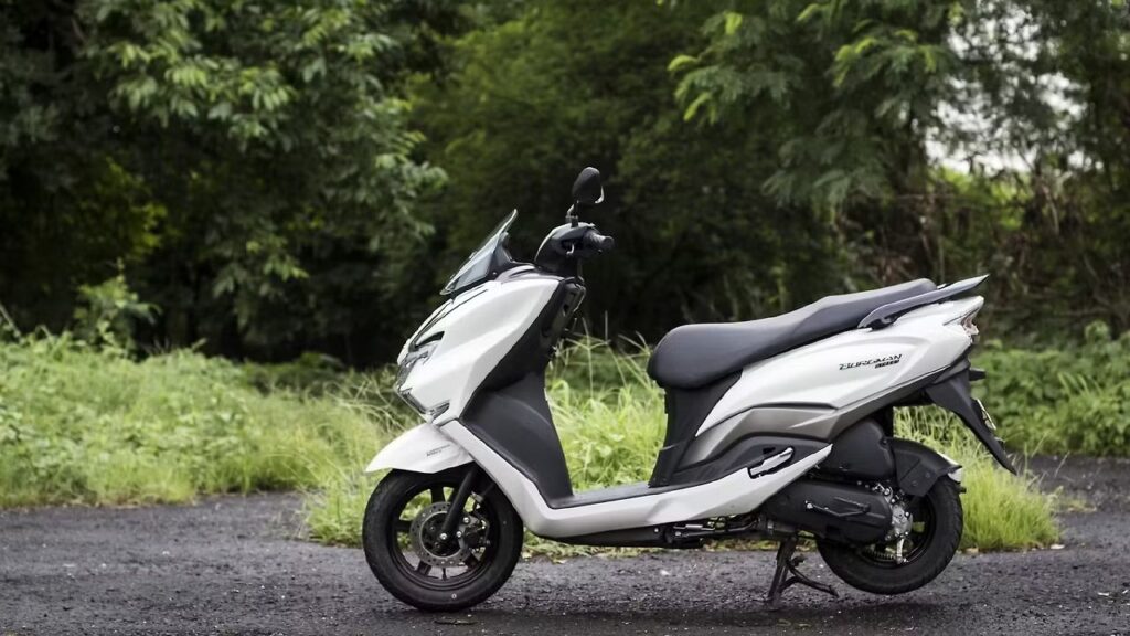 Suzuki Burgman Street 125: Style, comfort and power with great features